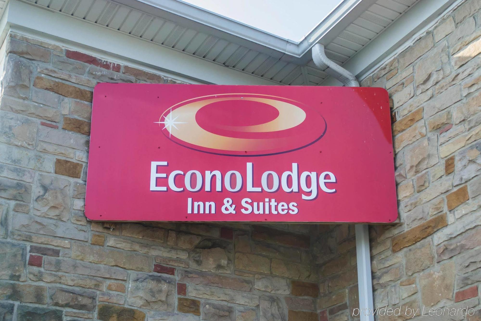 Econo Lodge Newton Falls Exterior photo